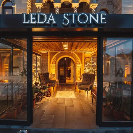 Leda Stone House 호텔 *